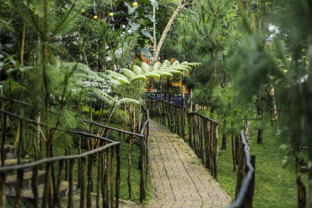 Miracle Signature Hills Ciater Bagian luar foto