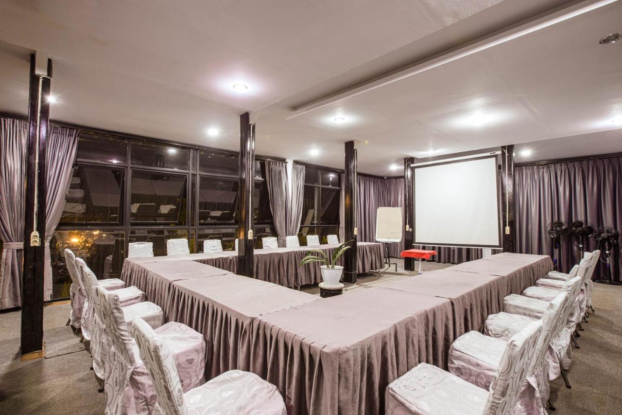 Miracle Signature Hills Ciater Bagian luar foto